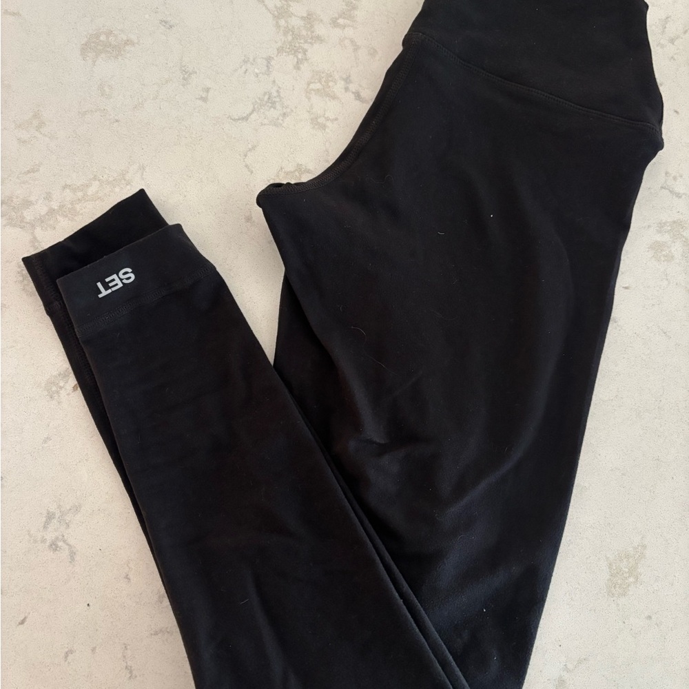 Set Active Black Leggings